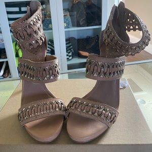 Size 6 gladiator style heels
